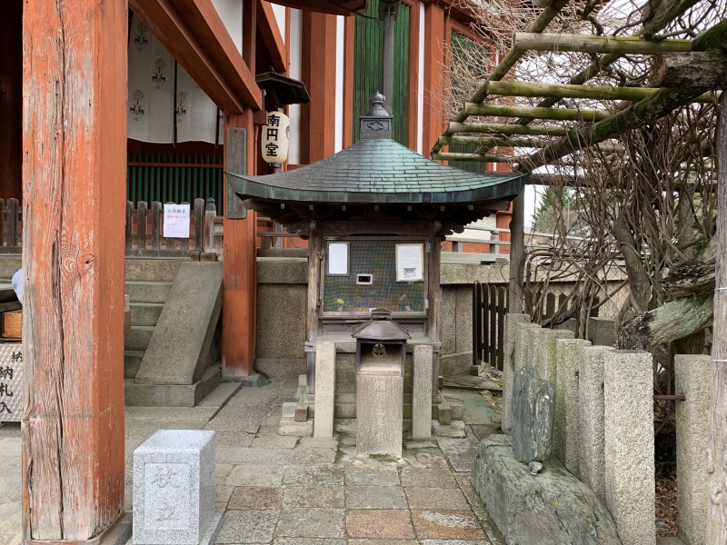 興福寺南円堂の賓頭盧尊者像